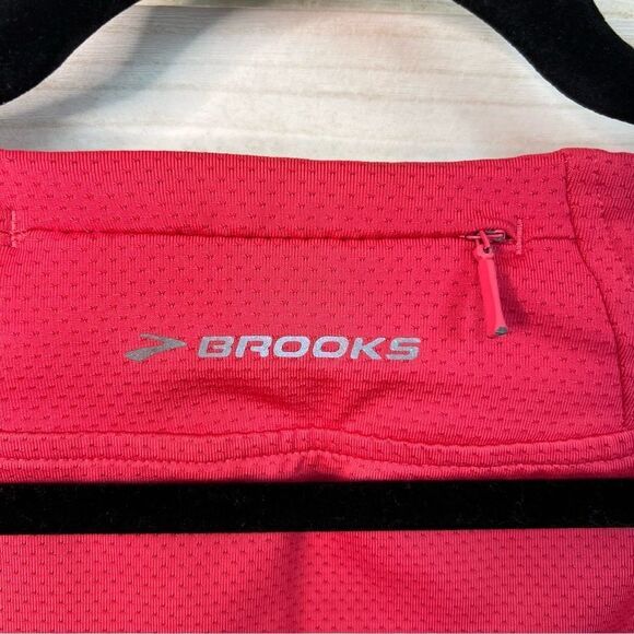 Brooks Raspberry Running Jogging Skirt Skort Medium - Picture 7 of 8